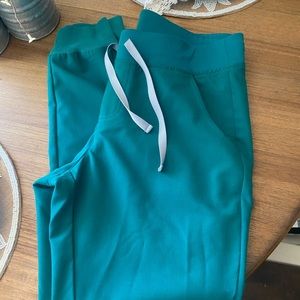 HUNTER GREEN ZAMORA MEDIUM